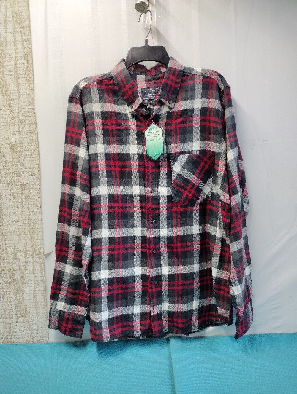 NWT Jackson Hole Men's Flannel Plaid Button Down Shirt - L